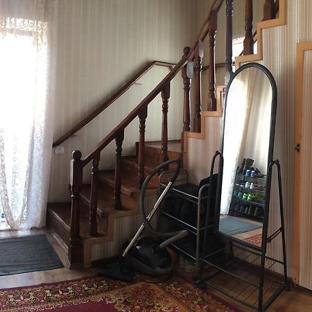 Holiday Hostel House 比什凯克 外观 照片