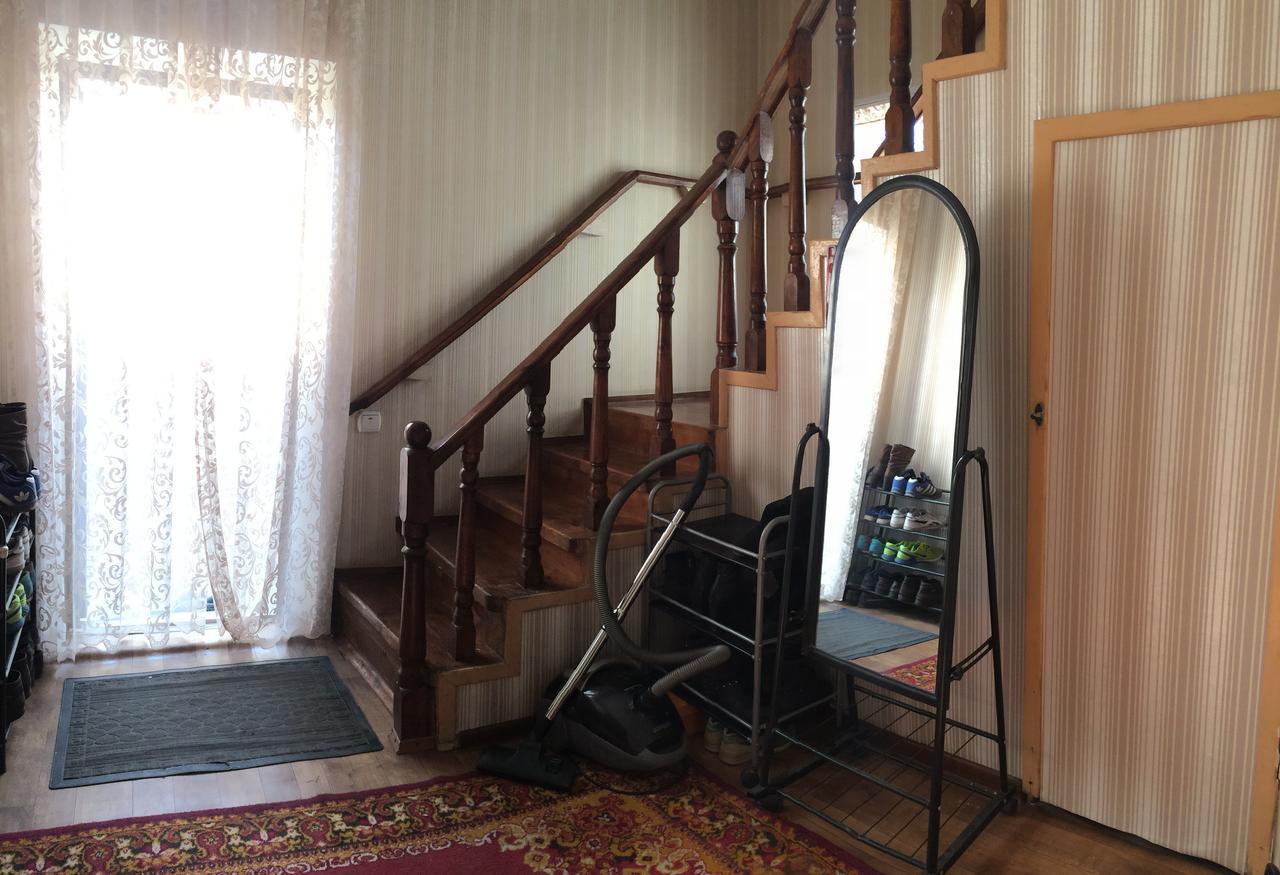 Holiday Hostel House 比什凯克 外观 照片