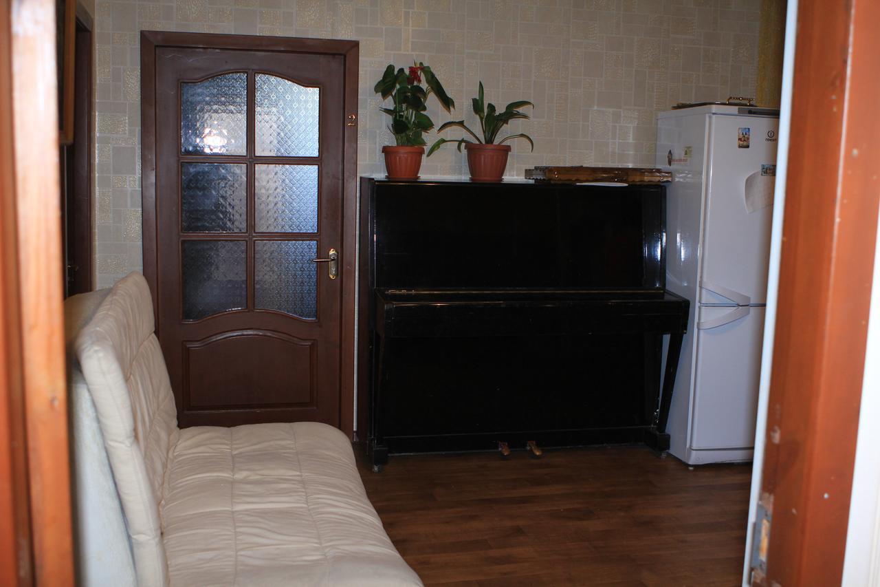 Holiday Hostel House 比什凯克 外观 照片