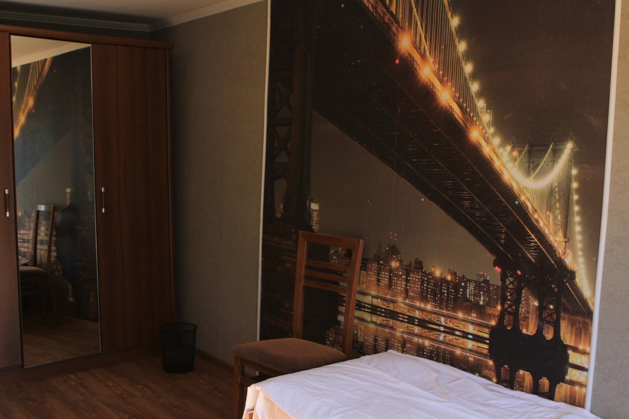 Holiday Hostel House 比什凯克 外观 照片
