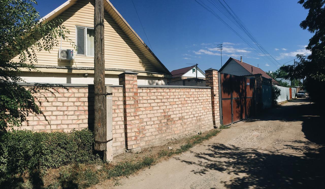 Holiday Hostel House 比什凯克 外观 照片