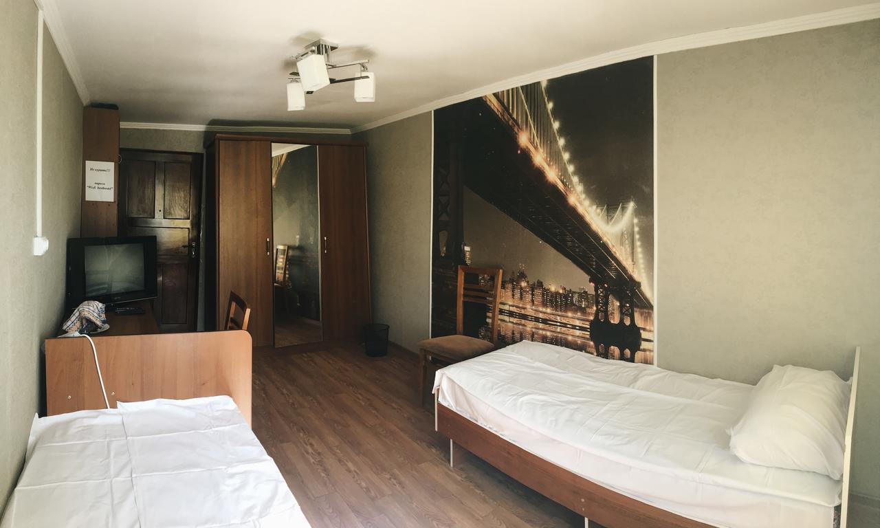 Holiday Hostel House 比什凯克 外观 照片