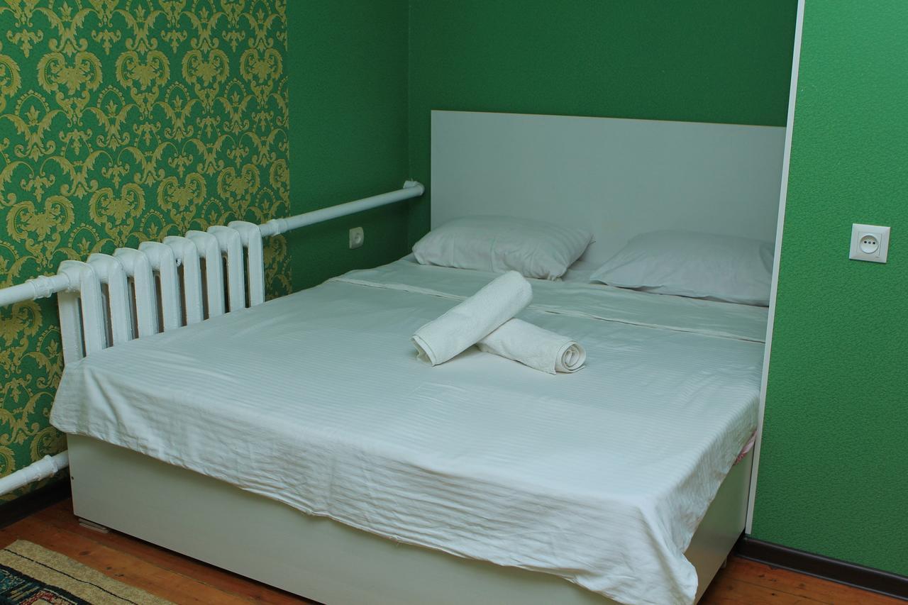Holiday Hostel House 比什凯克 外观 照片