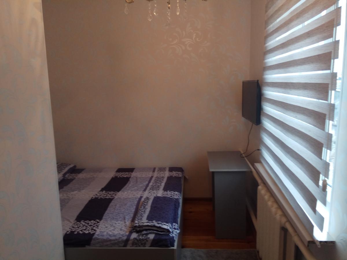 Holiday Hostel House 比什凯克 外观 照片